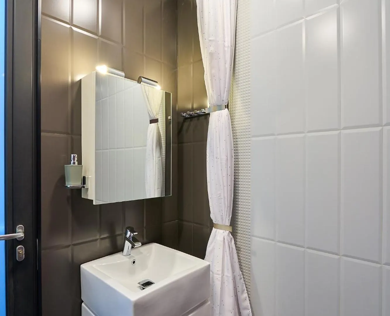 *New* Top View Loft 2 Bdrm Sofia Bulgaria