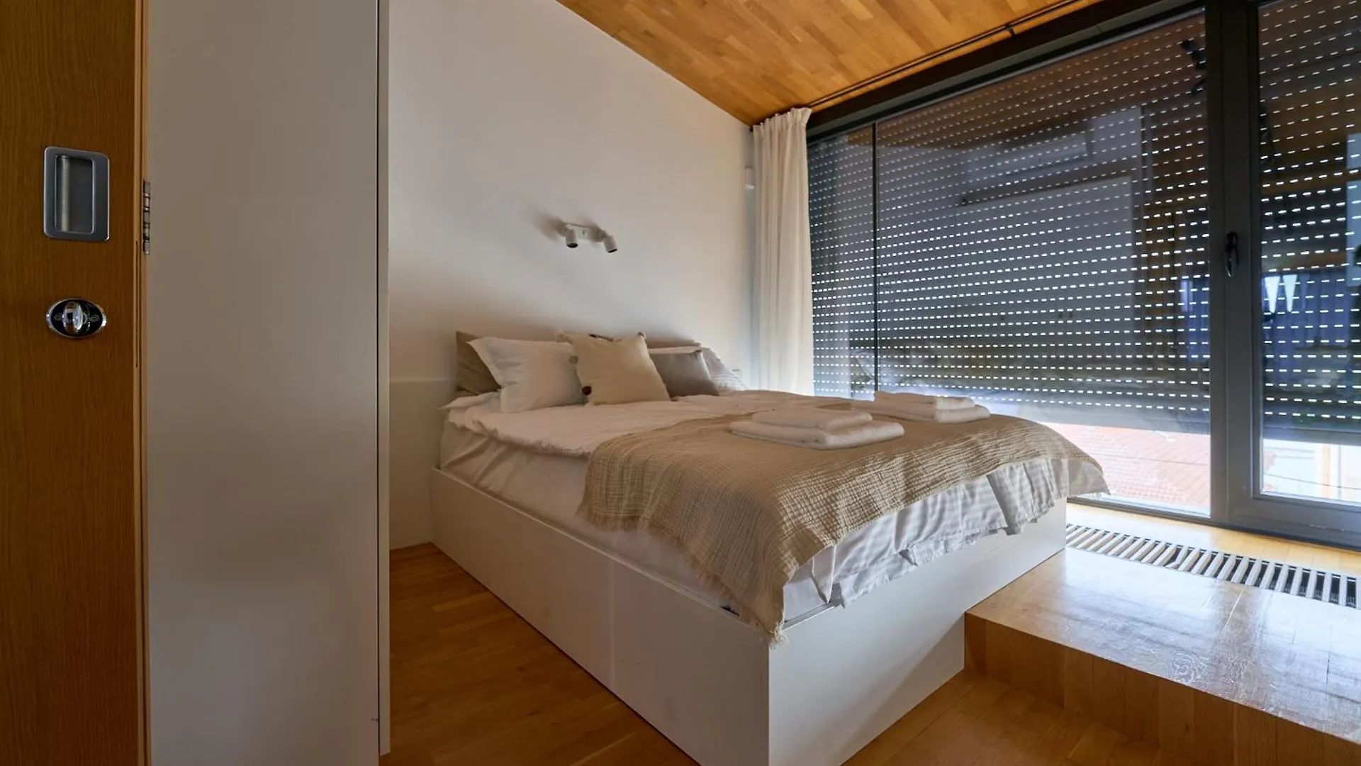 *New* Top View Loft 2 Bdrm Sofia